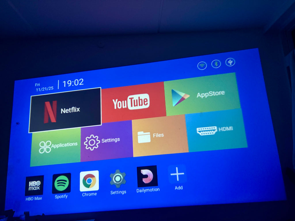 4K Android 11 Smart Projektor - WiFi, Hjemmebiograf, 120" Skærm